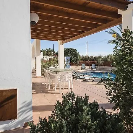 Aphrodite * Coral Bay